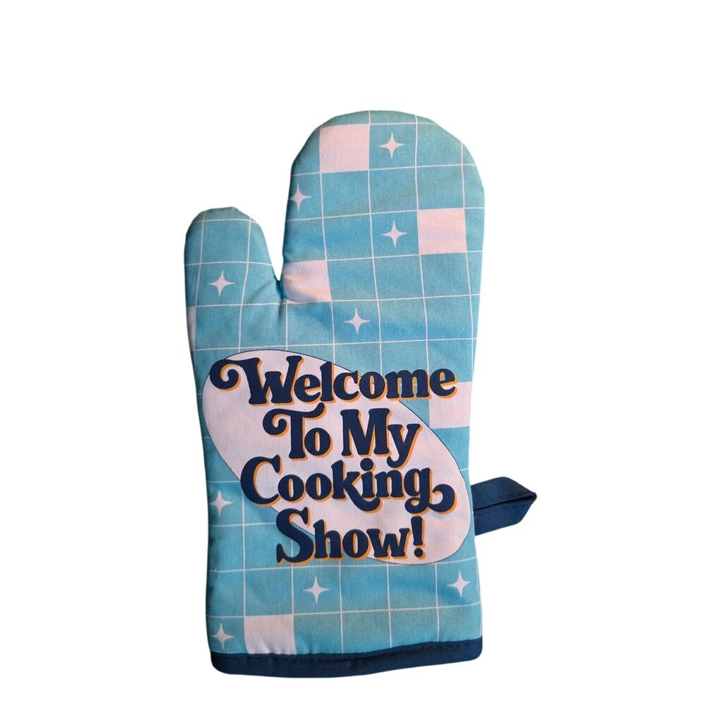 Blue Q "Welcome‎ To My Cooking Show!" oven mitt NWT